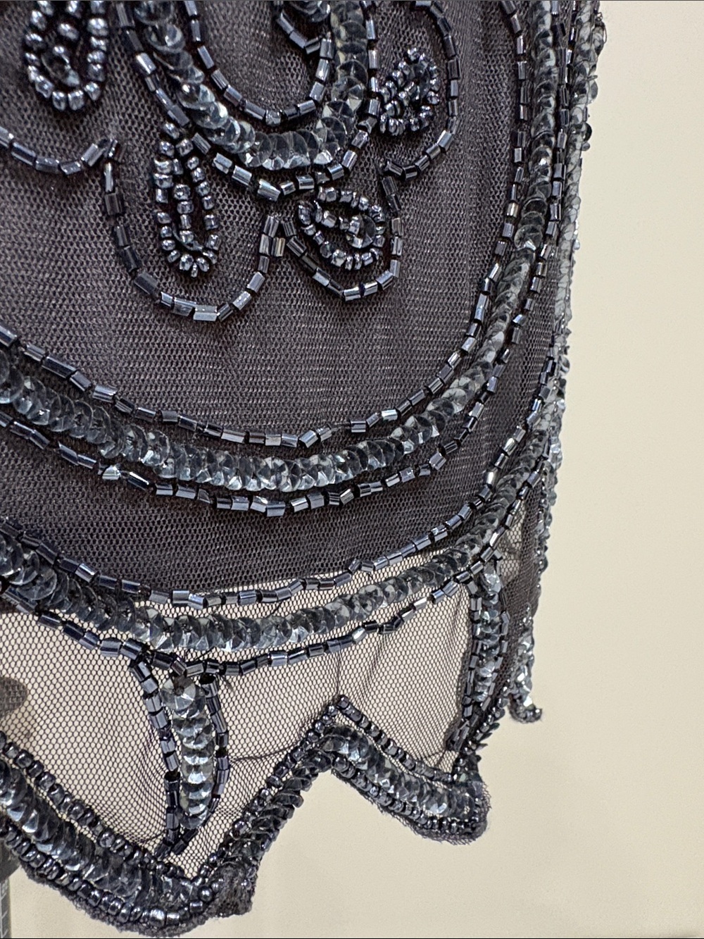 Embellished Black Beaded Sleeveless Flapper Cocktail Dress - Picture 9 of 16